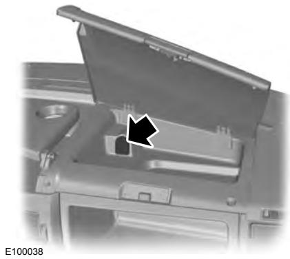 FORD TRANSIT 2010 - PRISED'ENTRÉEAUXILIAIRE (AUX IN) - 1