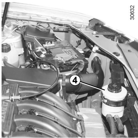 DACIA DUSTER 2010 - Réservoir lave-vitres - 1