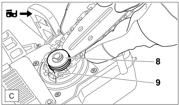 MAKITA UC4001A - Montage du guide-chaine et de la chaîne - 2