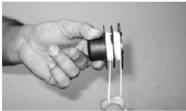 MCCULLOCH MCT2027 - 5-1. REPLACE THE SPOOL OF NYLON LINE - 5