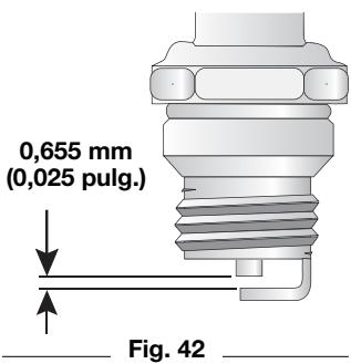 MTD TB525CS - CAMBIO DE LA BUJIA DE ENCENDIDO - 1
