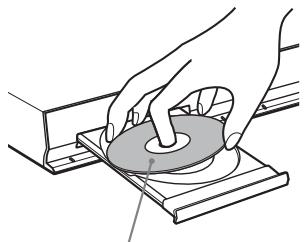 SONY DAV-DZ330 - Posez un disque sur le plateau, puis appuyez sur ▲. - 1