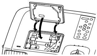 EPSON EMP-800 - Remontez le couvercle de la lampe. - 3