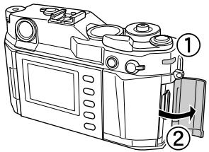 EPSON R-D1S - Retrait de la carte mémoire - 1