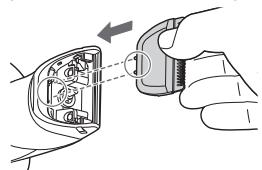 PANASONIC ER-GP30 - Remoção e montagem da lâmina - 2