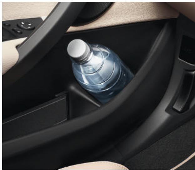 BMW X1 - PLUS DE RANGEMENTS, PLUS DE POSSIBILITÉS. - 2