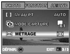 PHOTO FONCTION AE/AWB [ ] MI.AU PT AUTO MODE CAPTURE X1 MÉTRAGE DÉFINIR: EXIT: 3 / 3