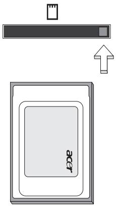 ACER TRAVELMATE-C210 - Insertion d'une carte PC - 1