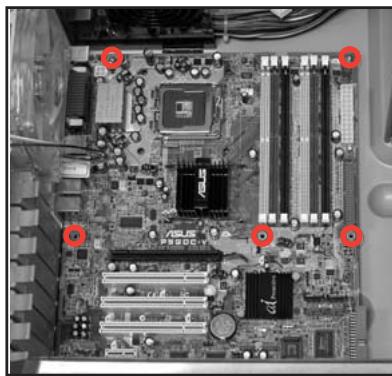 ASUS VENTO 3600 - Installer la carte mère - 5