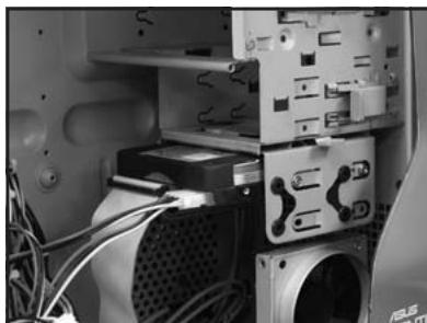 ASUS VENTO 3600 - Installer un disque dur IDE - 8