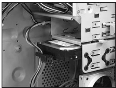 ASUS VENTO 3600 - Installer un disque dur SATA - 2