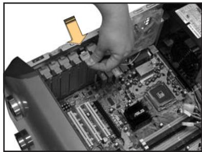 ASUS VENTO 3600 - Installer des cartes d'extension - 2