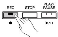 YAMAHA P-140-P-140S - Appuyez sur la touche [REC] pour activer le mode Record Ready (Prêt pour l'enregistrement). - 1
