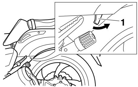 YAMAHA VMAX - Dépose de la selle du pilote - 1