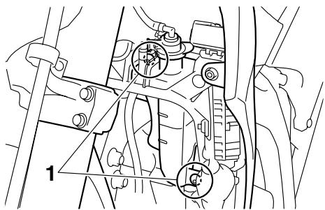YAMAHA WR250R - Changement du liquide de refroidissement - 2