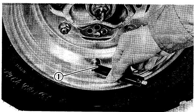 YAMAHA YFM350J - - Pression de gonflage - 1