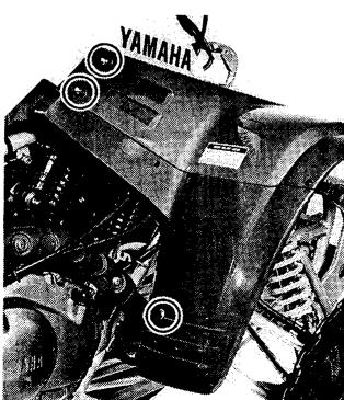 YAMAHA YFM350J - Réglage du JEU de soupapes - 6