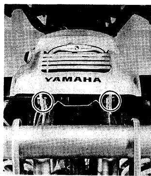 YAMAHA YFM350J - Réglage du JEU de soupapes - 3