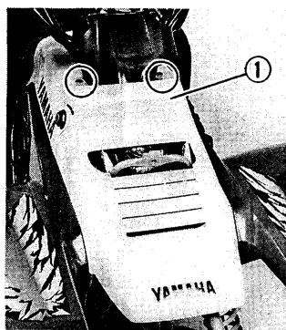 YAMAHA YFM350J - Réglage du JEU de soupapes - 4