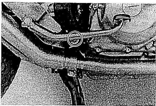 YAMAHA XZ550 - Repose-pieds et bequille laterale - 1