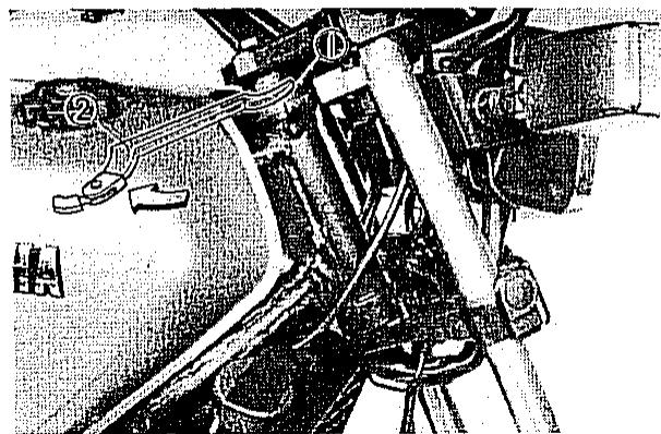 YAMAHA XZ550 - Réglage de la tête de fourche - 1
