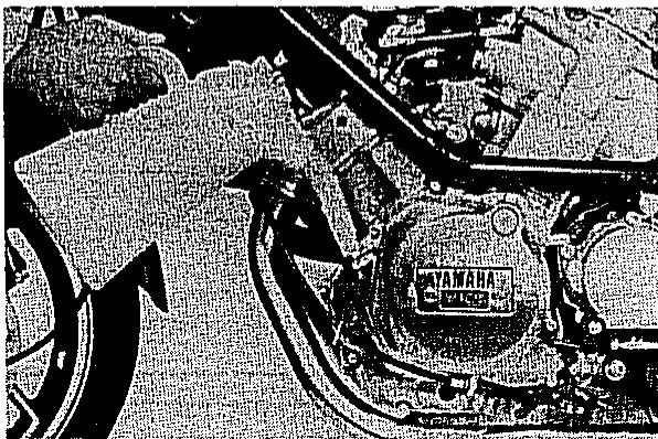 YAMAHA XZ550 - Huile de moteur - 3
