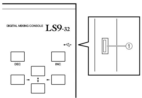 YAMAHA LS9-16/LS9-32 - Connecteur USB (panneau létral, à droite de l'affichage) - 1