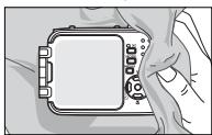 NIKON CAISSON ETANCHE FJ-CP1-JUSQU-A 3 M DE PROFONDEUR - Etape 5 Nettoyer le FJ-CP1 - 2