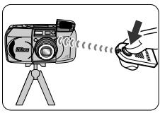 NIKON LITE TOUCH ZOOM 130ED-QD - Press the 📋 button until “💡” appears on the LCD panel. - 3