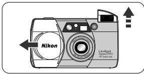 NIKON LITE TOUCH ZOOM 70WS-QD - Ouvrez le couvercle coulissant. - 1