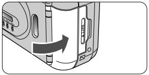 NIKON LITE TOUCH ZOOM 70WS-QD - Refermez le couvercle du logement de la pile. - 1