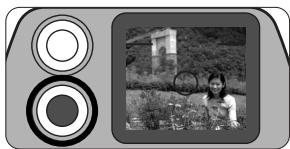 NIKON LITE TOUCH ZOOM 70WS-QD - While depressing the Shutter Release button lightly, recompose the picture and depress the Shutter Release button all the way. - 1