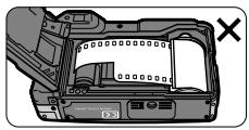 NIKON ONE TOUCH ZOOM 90-QD - Ziehen Sie den Filmanfang bis zur roten Markierung hersa. - 3