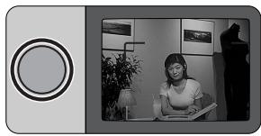 NIKON ONE TOUCH ZOOM 90-QD - Make sure that the green LED lights, then shoot. - 1