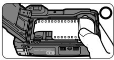 NIKON ONE TOUCH ZOOM 90-QD - Ziehen Sie den Filmanfang bis zur roten Markierung hersa. - 2