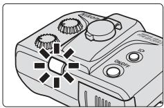 NIKON SB-R200 - Si le témoin de disponibilité rouge clignote immediatement après la prise de vue - 1