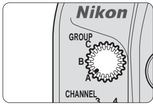 NIKON SB-R200 - Tournez la molette de sélection [CHANNEL] du SB-R200 pour régler le numéro de canal. - 1