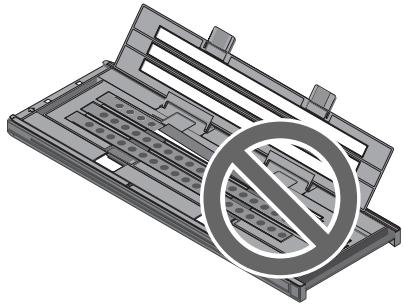 NIKON SUPER COOLSCAN LS-9000 ED - Insertion des films et des caches - 2