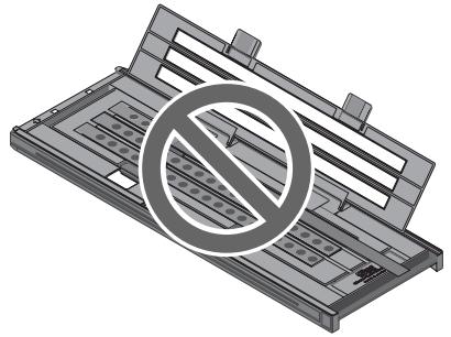 NIKON SUPER COOLSCAN LS-9000 ED - Insertion des films et des caches - 1