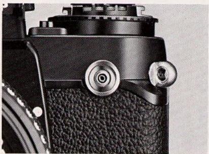 NIKON F3 HIGH-EYEPOINT - LE DETAIL DES COMMANDES—suite - 1