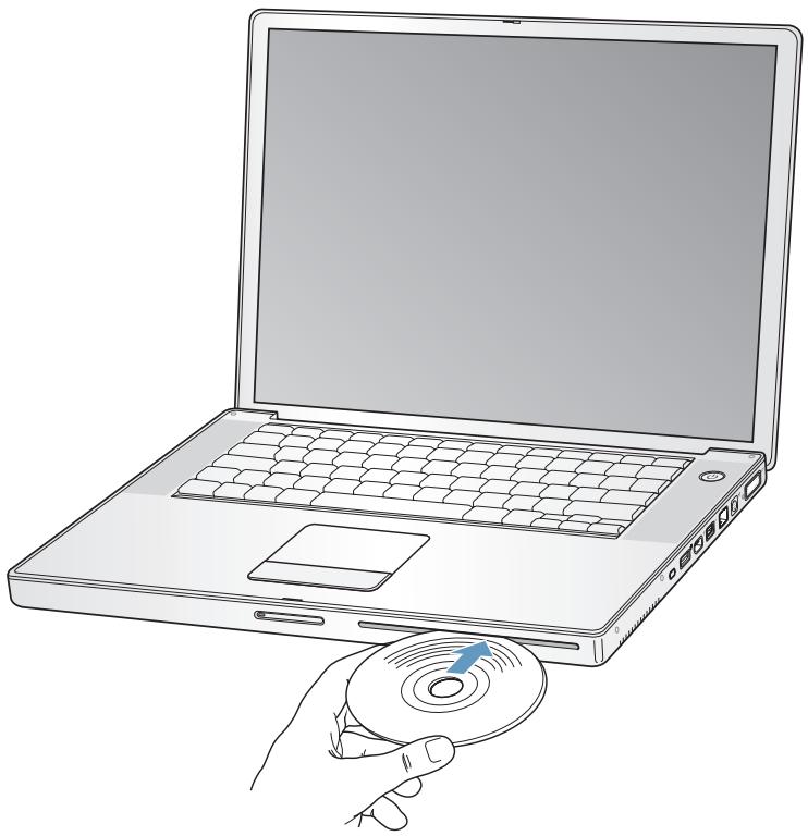 APPLE POWERBOOK G4 15-INCH - Insertion d'un CD ou d'un DVD - 1