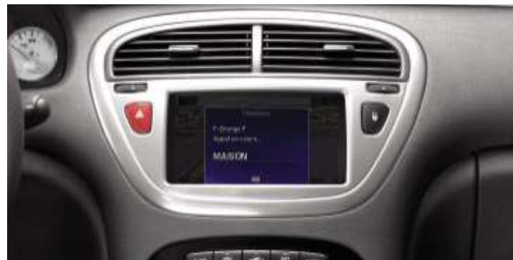 PEUGEOT 607 - Le téléphone GSM mains libres - 1