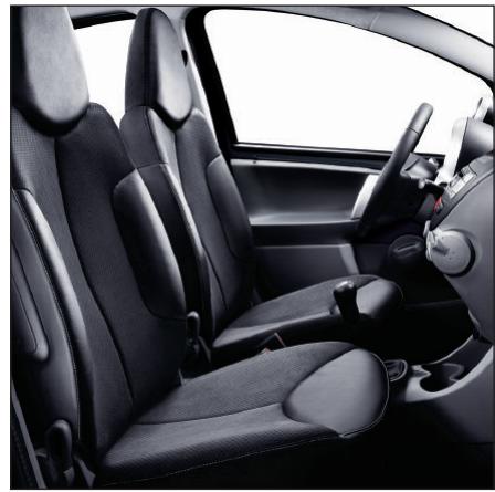 PEUGEOT 107 BLACK AND SILVER - Edition - 3