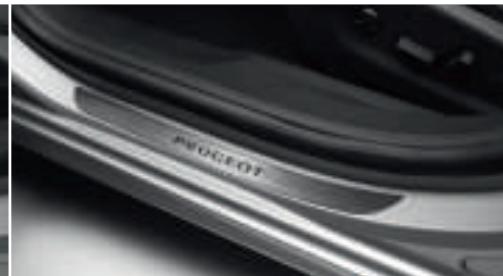 PEUGEOT 508 SW - Protecteurs de seuil de porte aspect aluminium brossé - 1