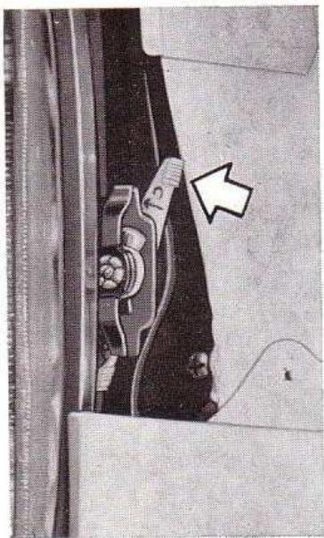 PEUGEOT 204 COUPE - Réglages - 1
