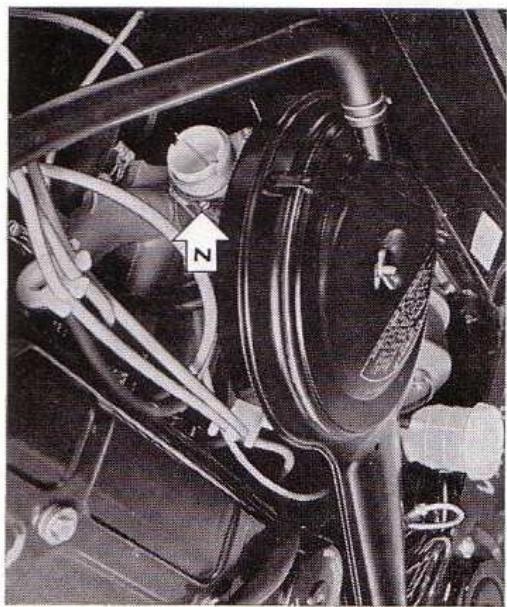 PEUGEOT 204 COUPE - CARBURATEUR - 1