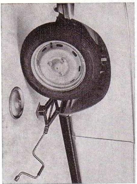 PEUGEOT 204 COUPE - RADIATEUR - 5