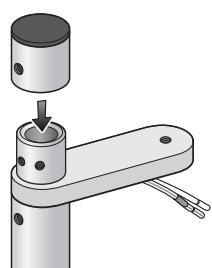 PIONEER CP-ST100 - Assemblez le bras et le support (court) et faites passer chaque fil d'enceinte à travers comme montré. - 2