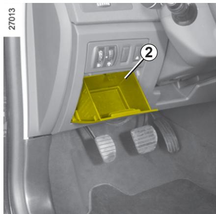 RENAULT LAGUNA 2.0 dCI - ÉCLAIRAGE INTÉRIEUR (suite) - 4