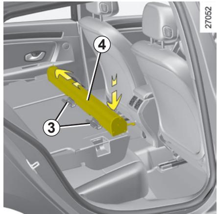 RENAULT LAGUNA 2.0 dCI - Installation du filet de séparation - 1